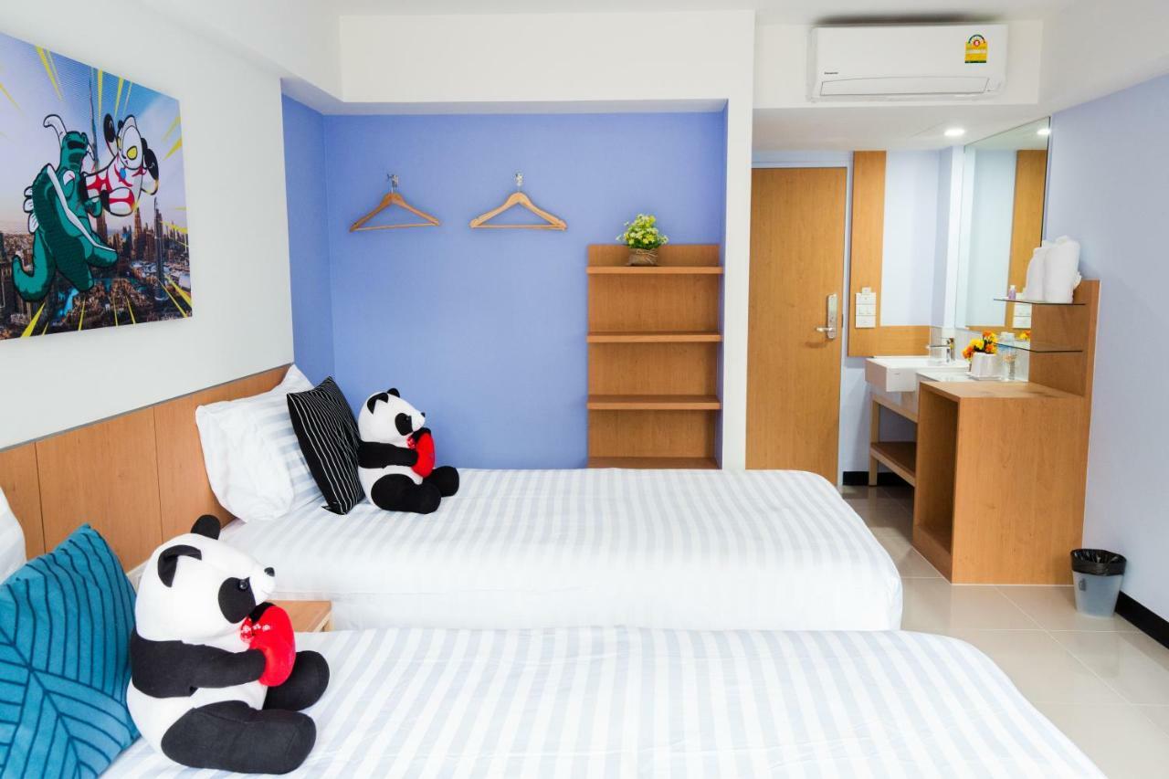 אכסניה Lucky Panda