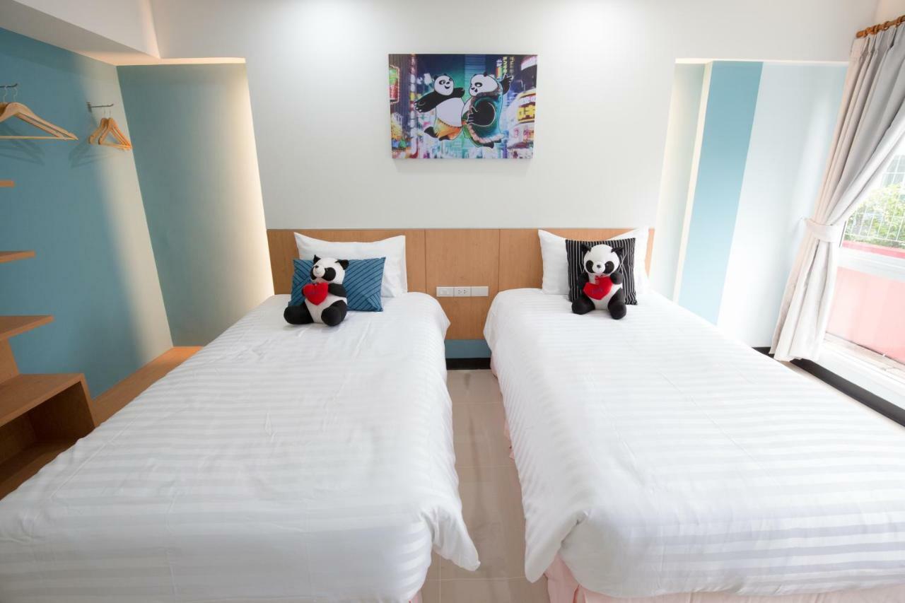 Hostel Lucky Panda